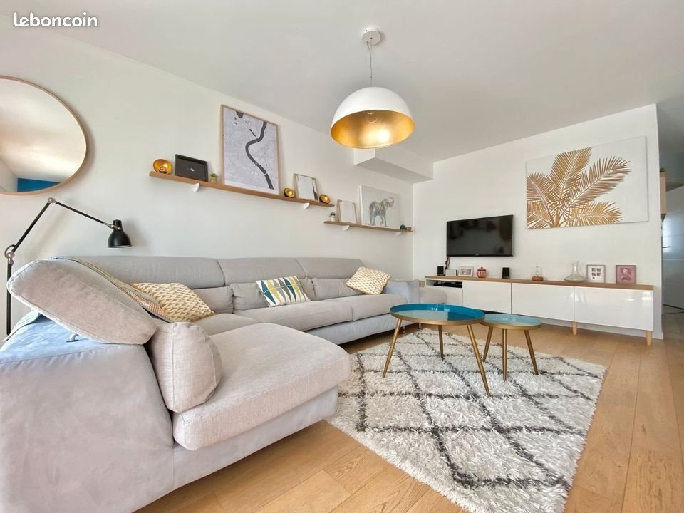 Maison à louer, 101m², Villaines-la-Gonais