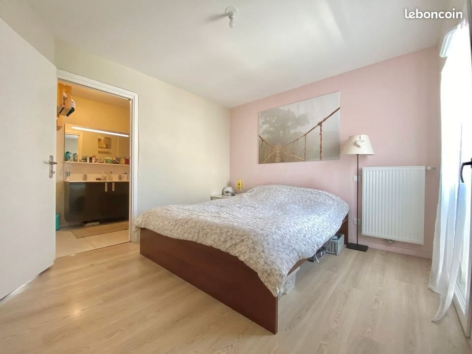 Maison à louer, 101m², Villaines-la-Gonais