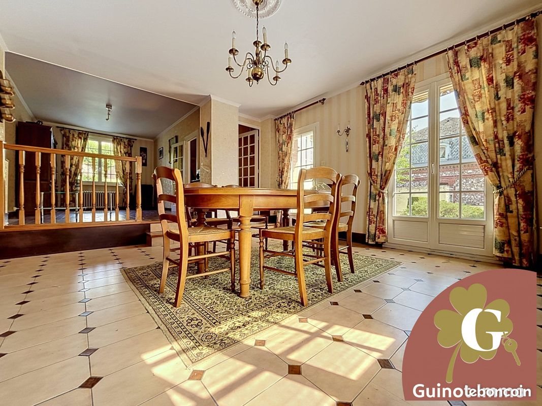 Maison à vendre, 127m², Lillebonne