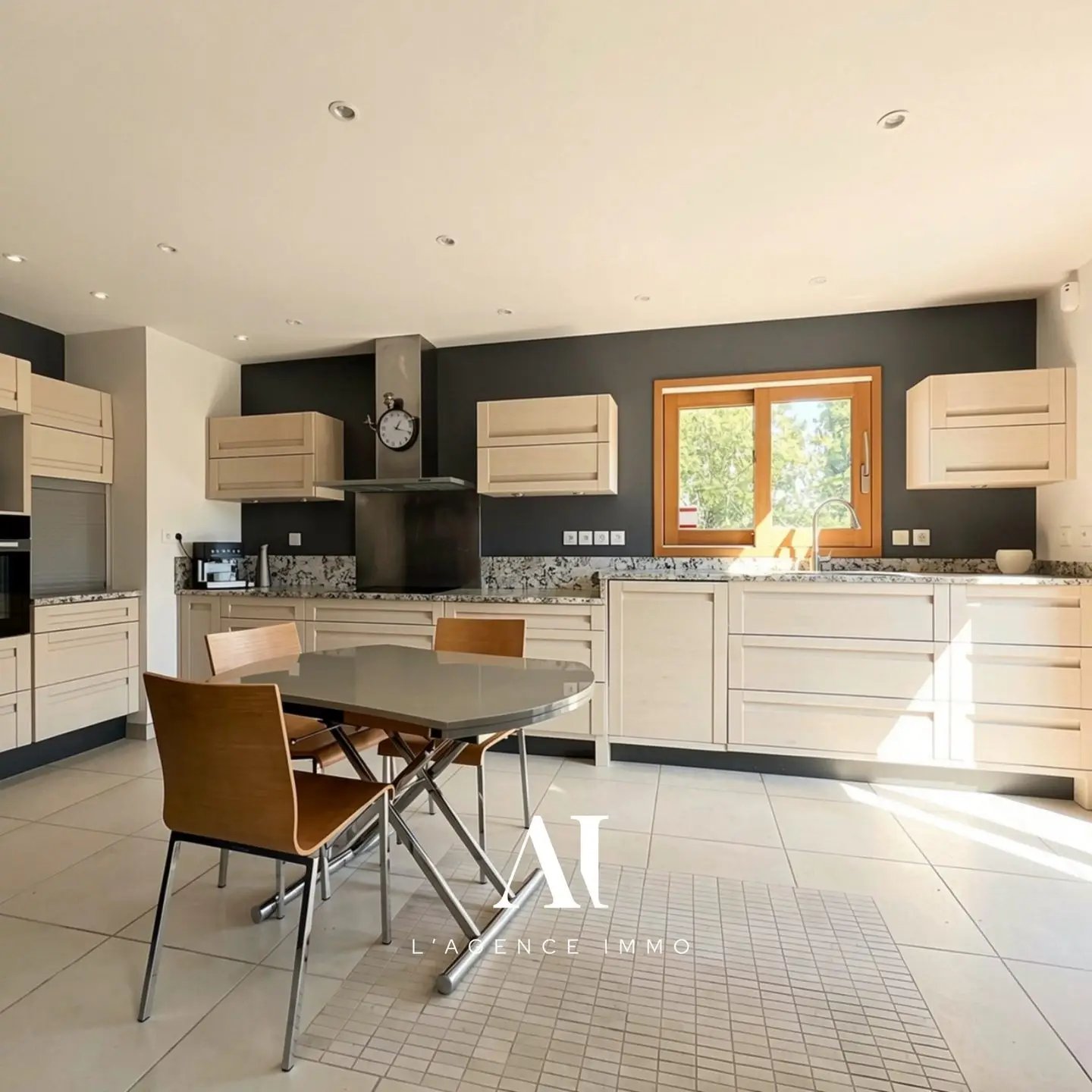 Maison à vendre, 259m², Divonne-les-Bains