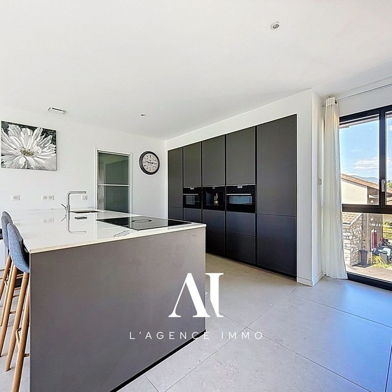 Maison à vendre, 196m², Divonne-les-Bains