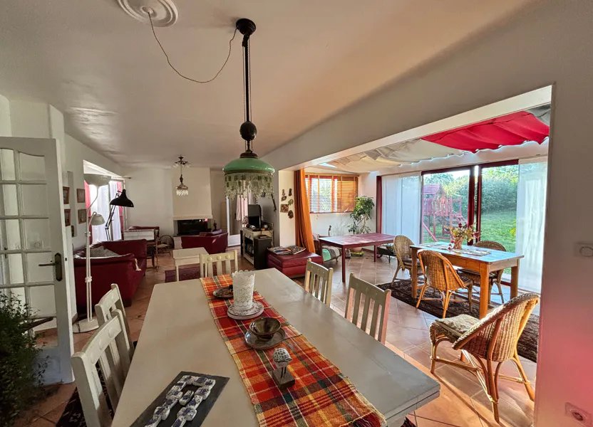 Maison à vendre, 182m², Montignac