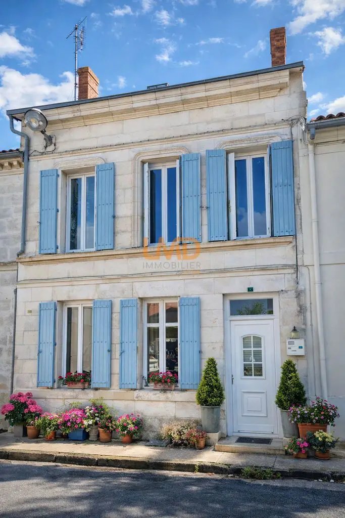 Maison à vendre, 155m², Mortagne-sur-Gironde