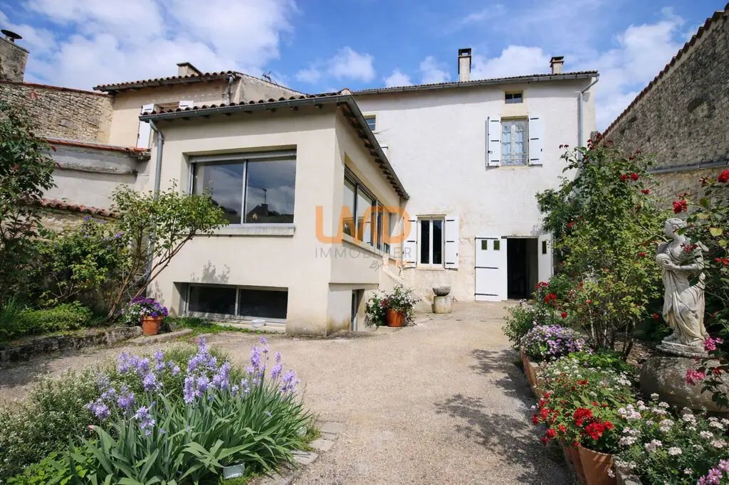 Maison à vendre, 152m², Matha