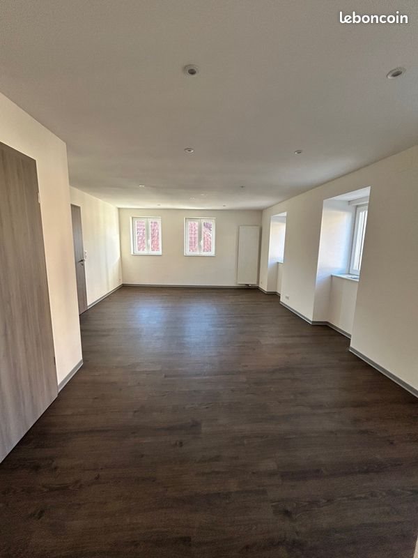 Appartement à louer, 74m², Cernay