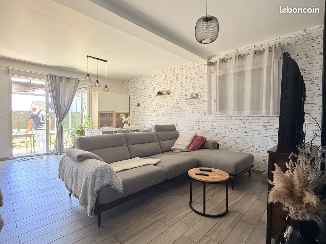 Maison à vendre, 102m², Pournoy-la-Grasse