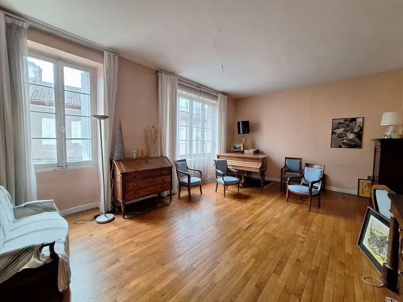 Maison à vendre, 232m², Saint-Céré