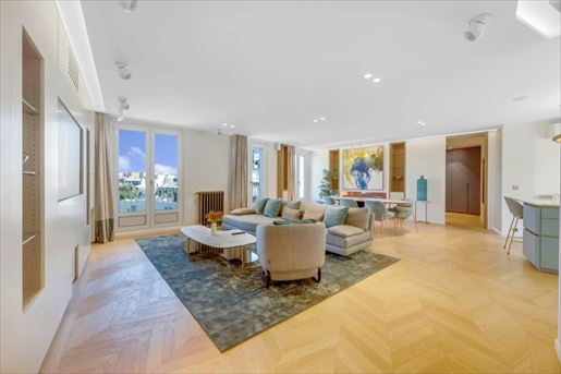 Appartement 3 pièces 133 m² · à Paris 7ème · 133 m² · 3 300 000 €