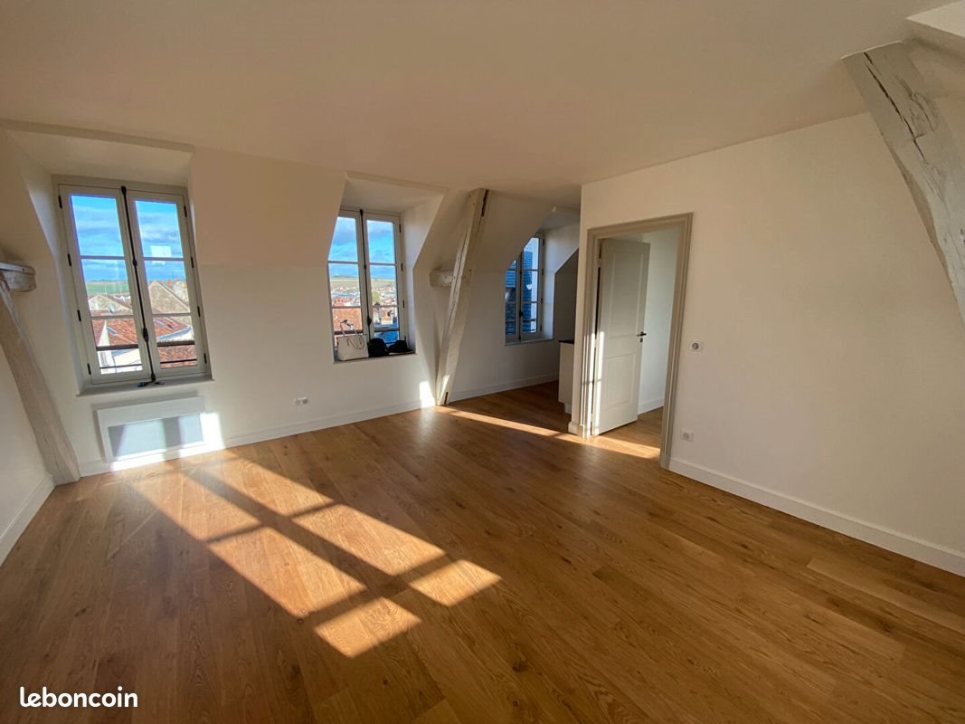 Appartement à louer, 44m², Auxerre
