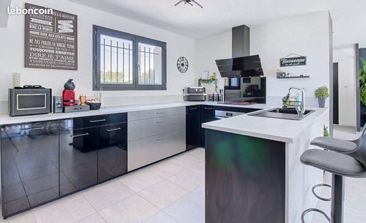 Maison à louer, 101m², Saint-Martin-Lestra