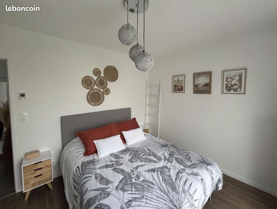 Maison à louer, 90m², Panissières