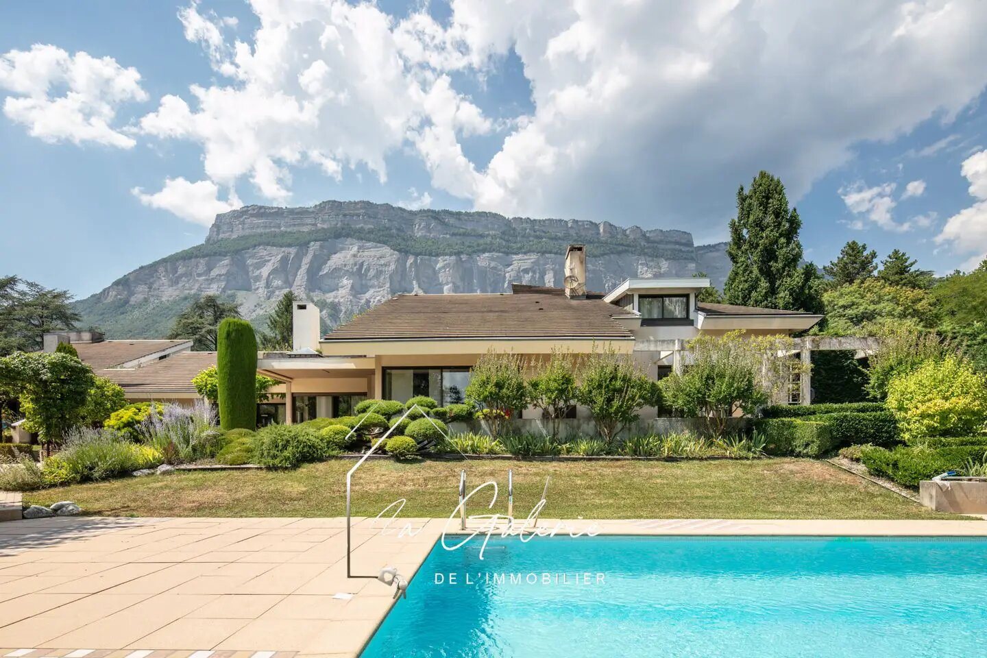 Maison à vendre, 470m², Meylan