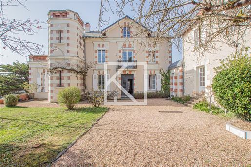 Maison 14 pièces 335 m² · à Angers · 335 m² · 1 495 000 €