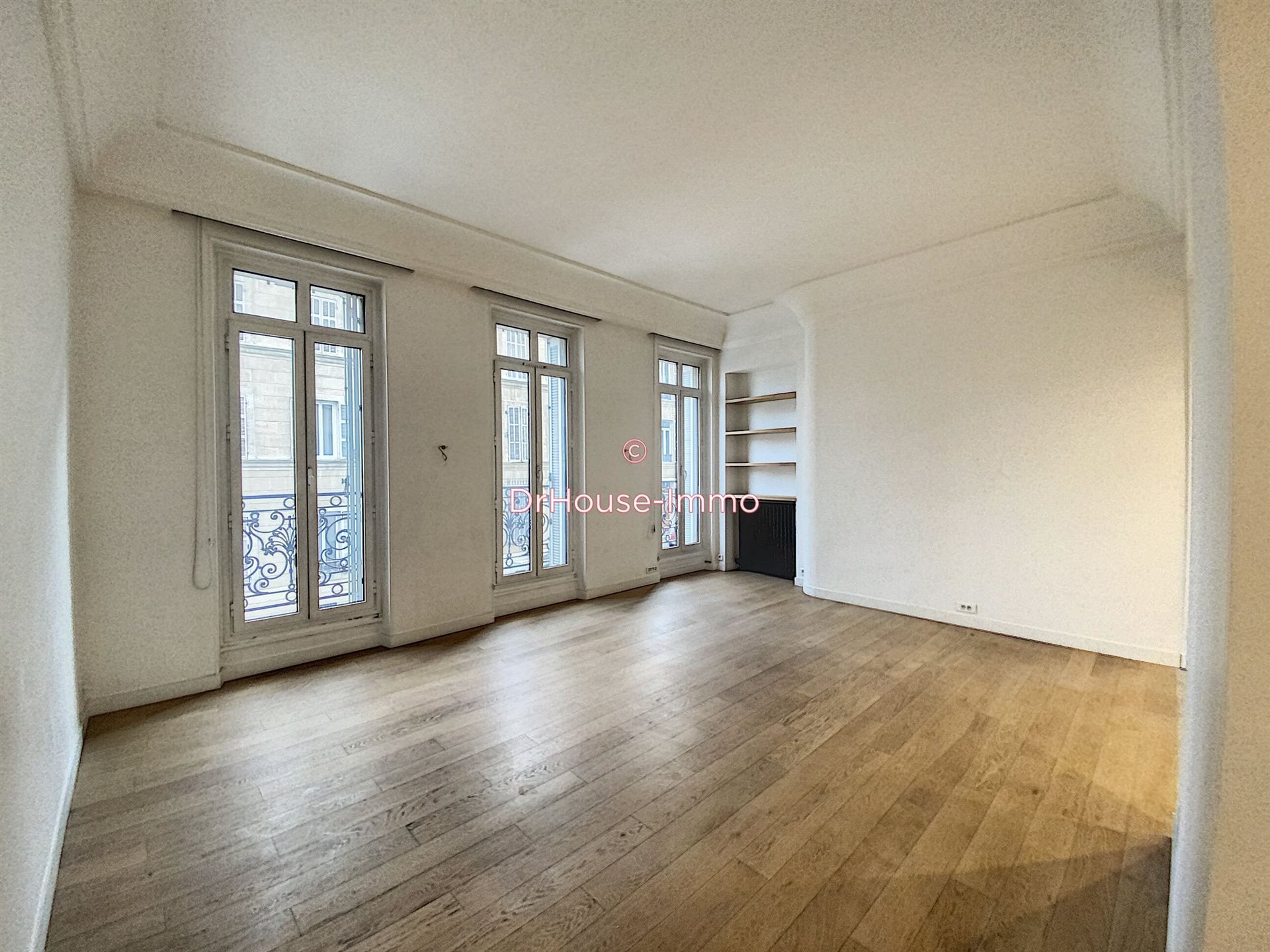 Appartement à louer, 77m², Marseille 5ème