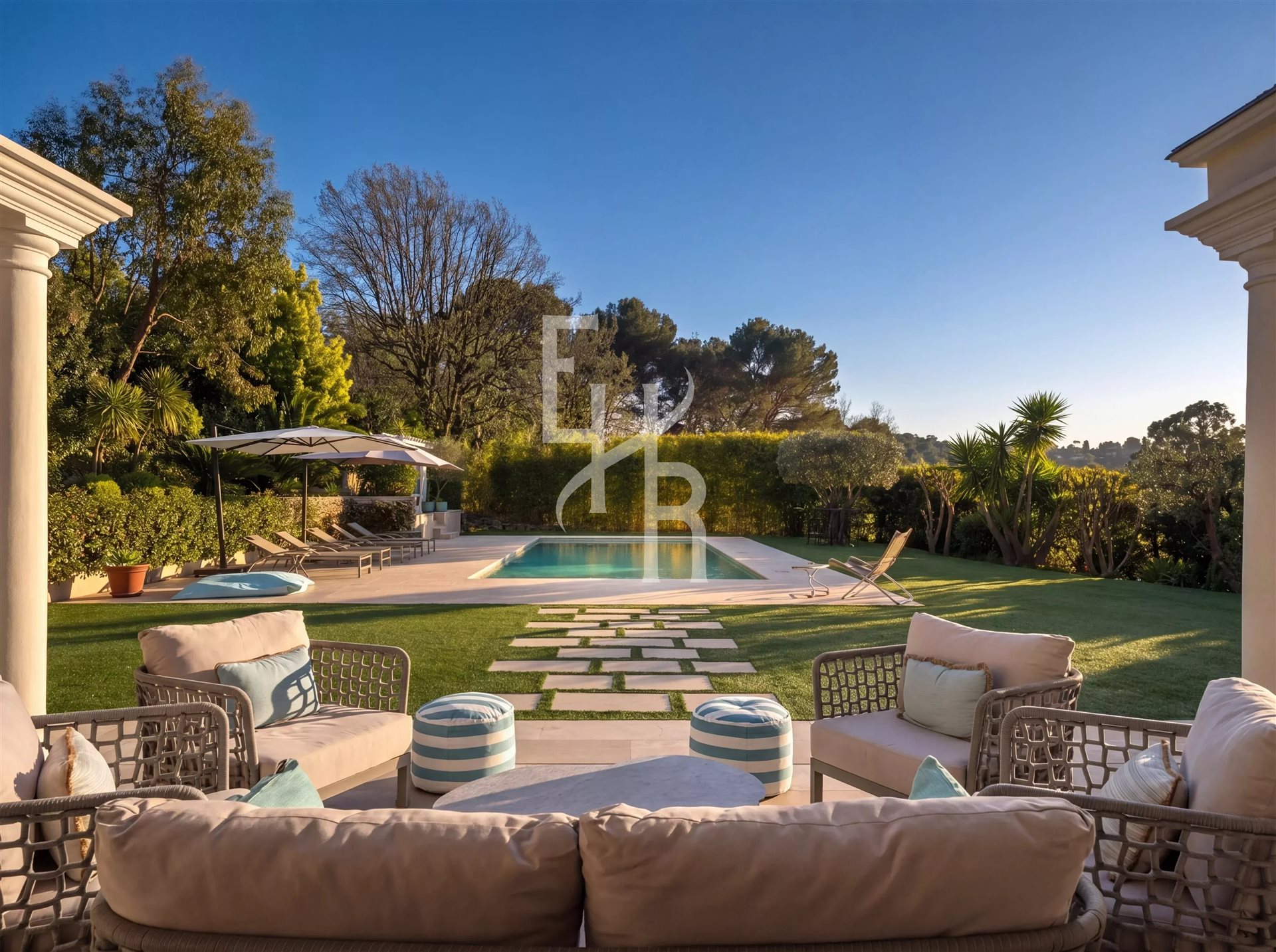 Maison à vendre, 305m², Mougins