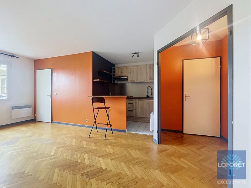 Appartement à louer, 44m², Cergy