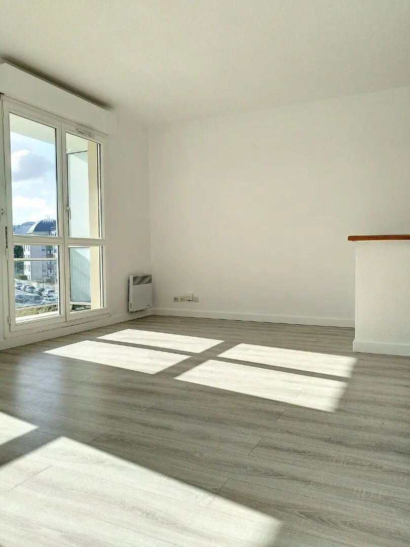 Appartement à louer, 29m², Cergy