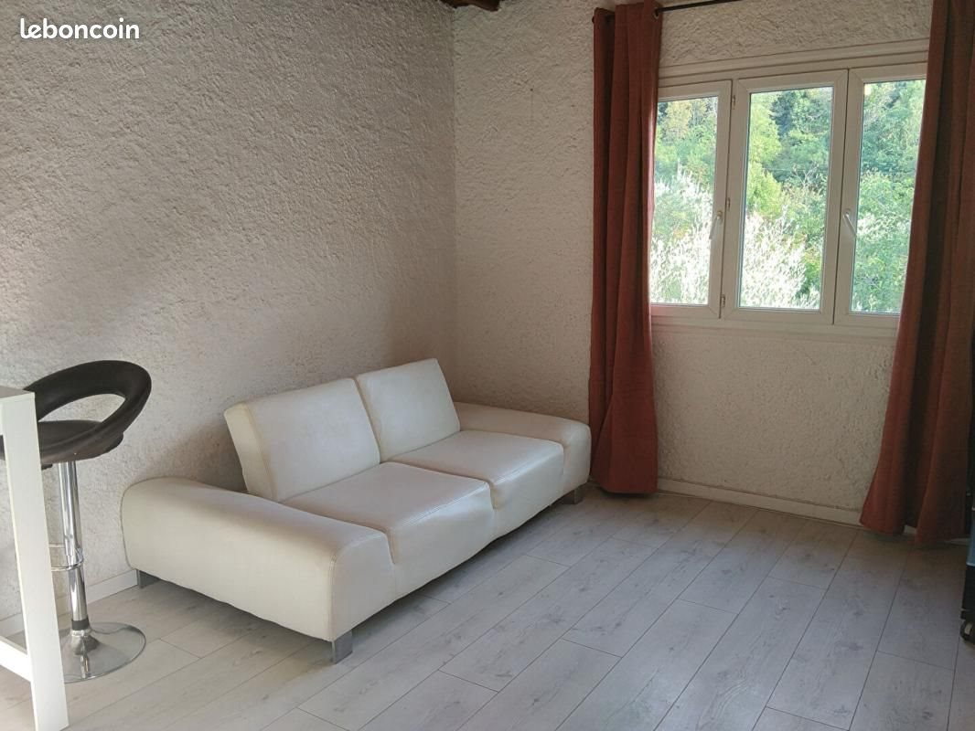 Appartement à louer, 39m², Reynès