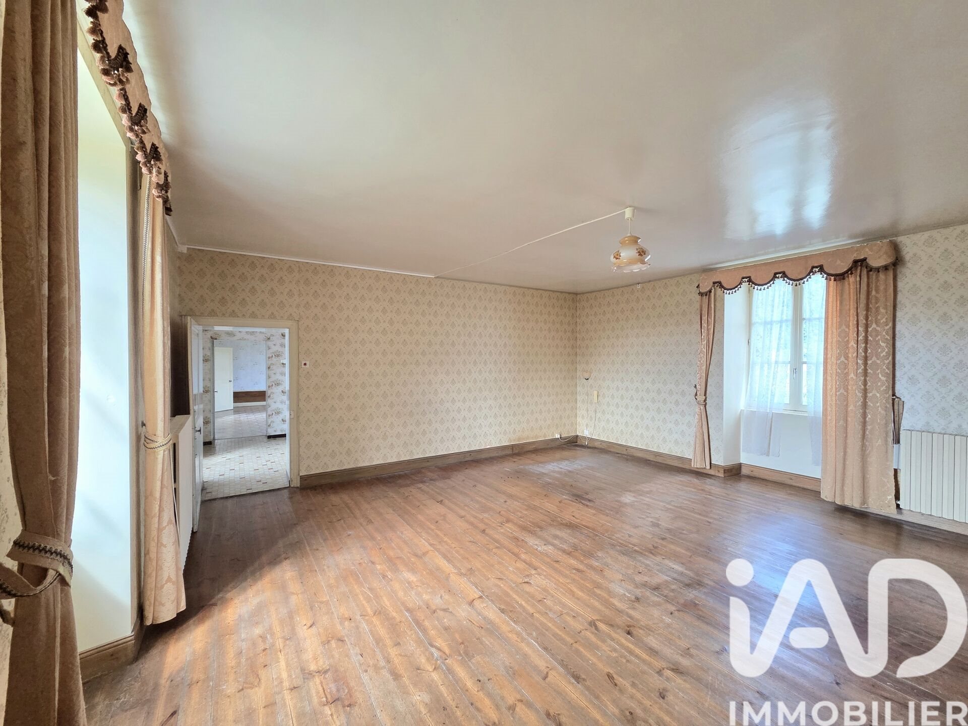 Maison à vendre, 195m², Neuville-de-Poitou