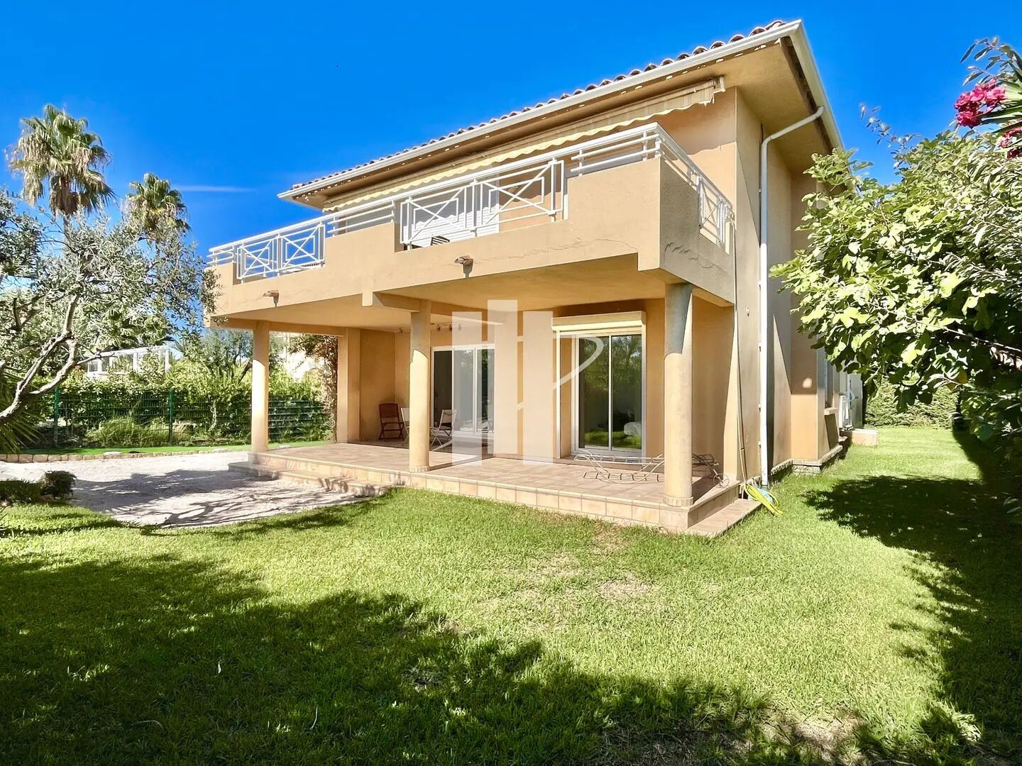 Maison à vendre, 243m², Fréjus