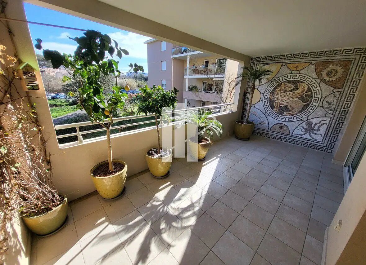 Appartement à vendre, 76m², Saint-Raphaël