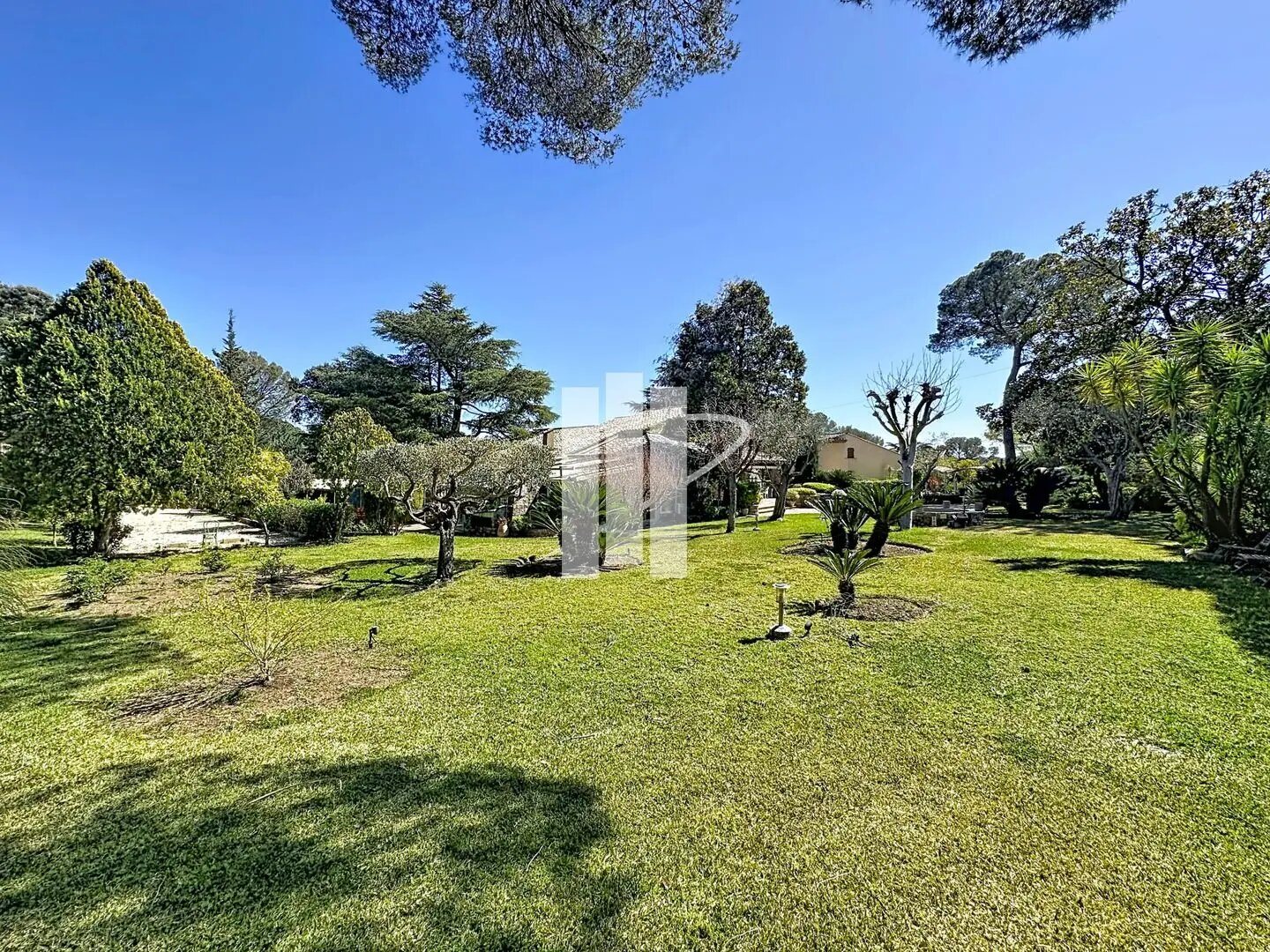 Maison à vendre, 300m², Saint-Raphaël