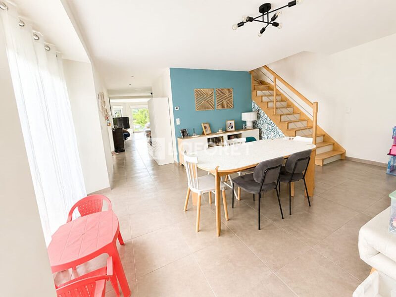 Maison à vendre, 142m², Domjean