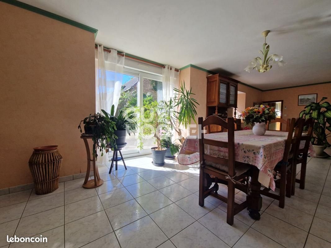 Maison à vendre, 260m², Elven