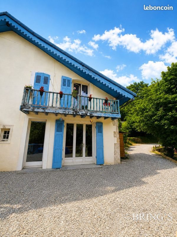 Maison à vendre, 141m², Saint-Geoire-en-Valdaine
