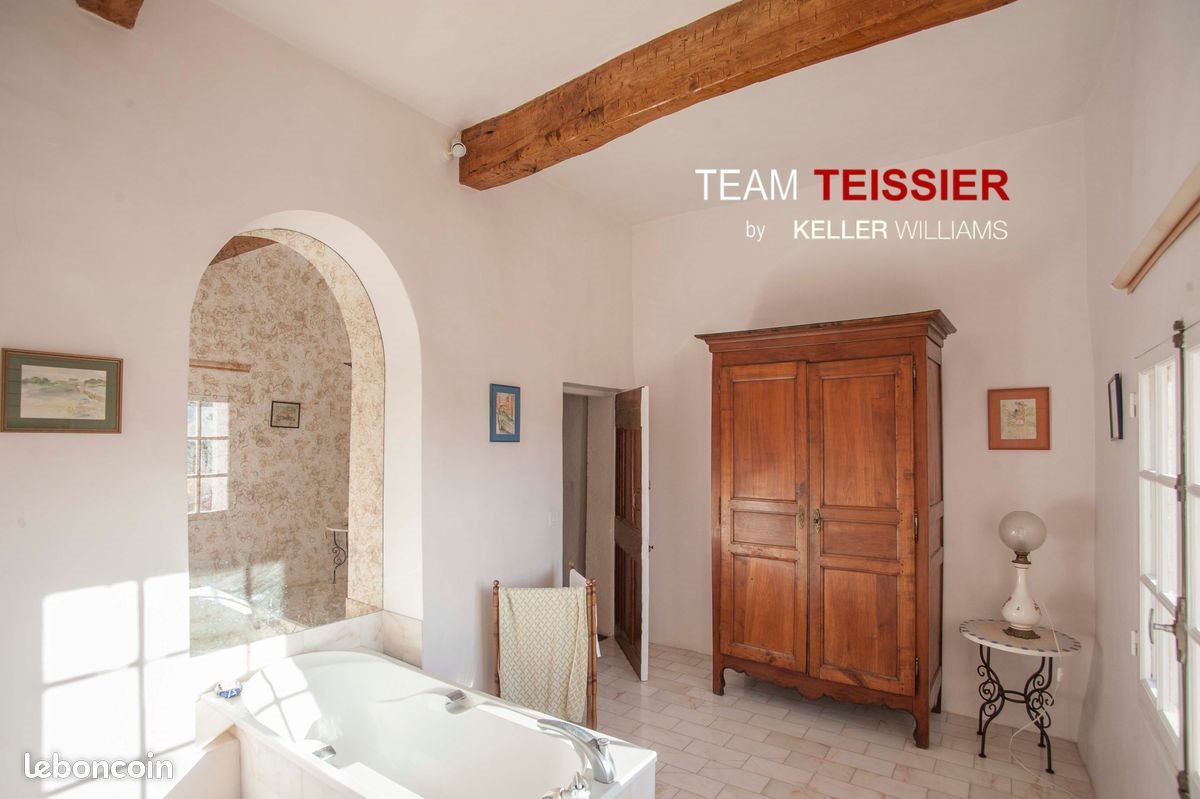 Maison à vendre, 129m², La Bastidonne