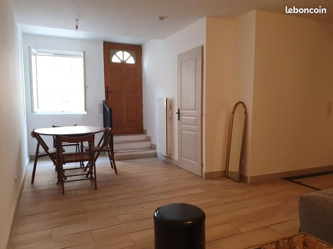 Appartement à louer, 50m², La Tour-d'Aigues