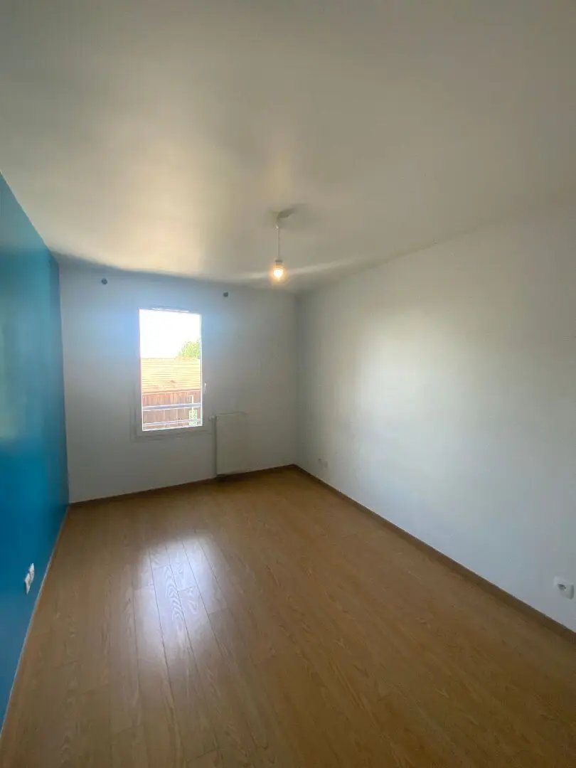 Appartement à louer, 74m², Chessy