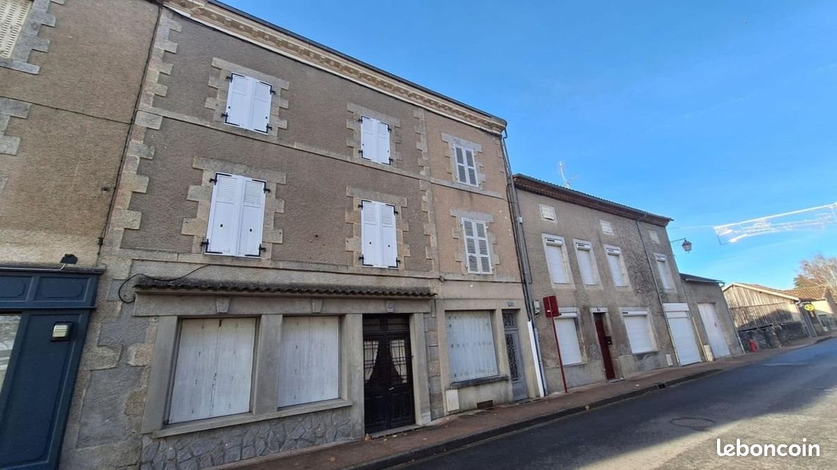 Maison à vendre, 228m², Piégut-Pluviers