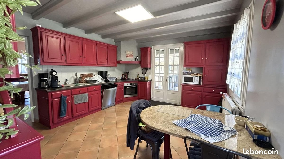 Maison à vendre, 152m², Saint-Martial-de-Valette