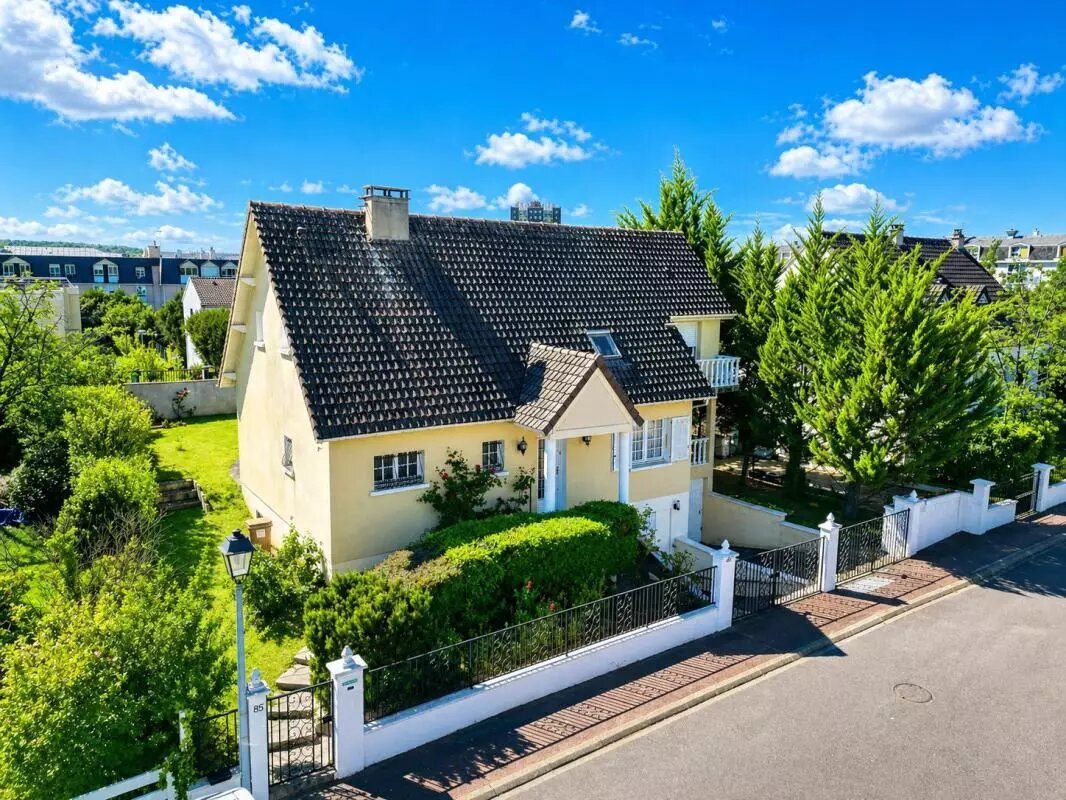 Maison à vendre, 244m², Poissy