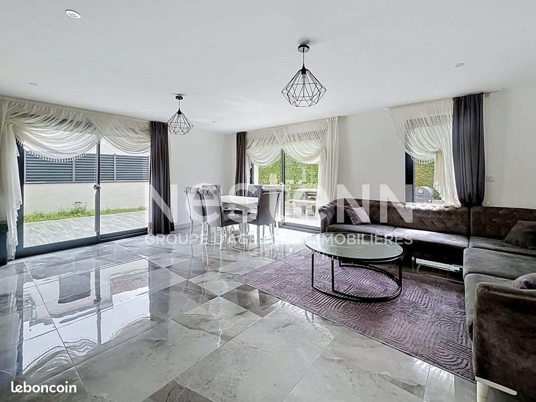 Maison à vendre, 122m², Chaffois