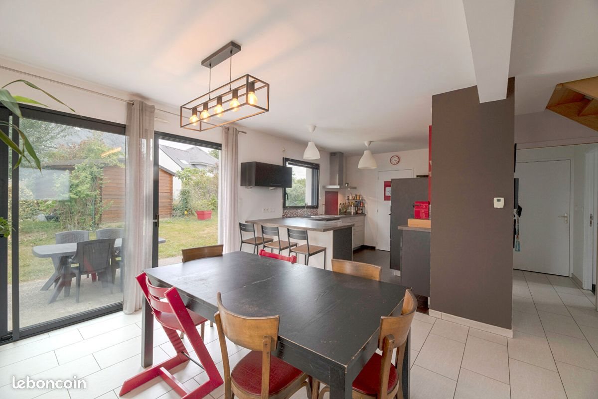 Maison à vendre, 111m², Saint-Erblon