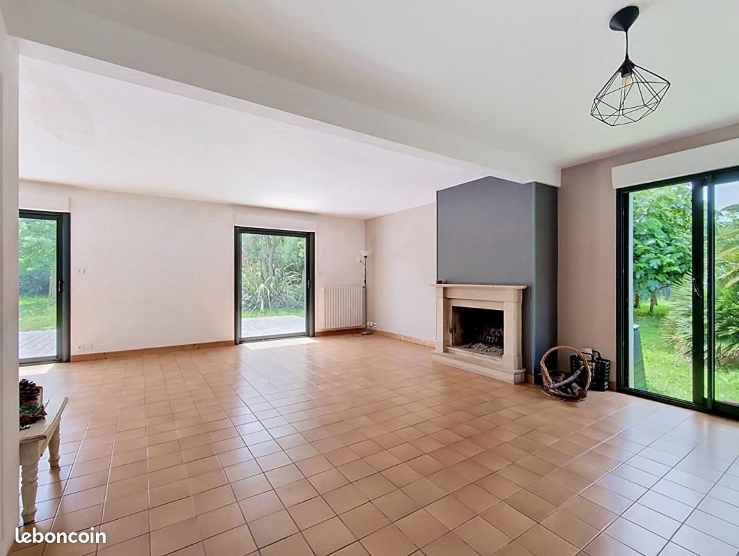 Maison à vendre, 250m², Saint-Molf