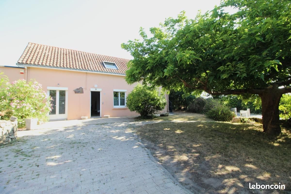 Maison à louer, 191m², Saint-Nazaire
