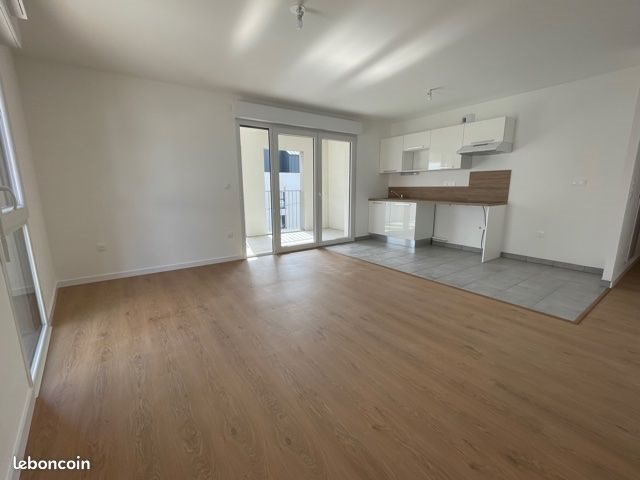 Appartement à louer, 61m², Couëron