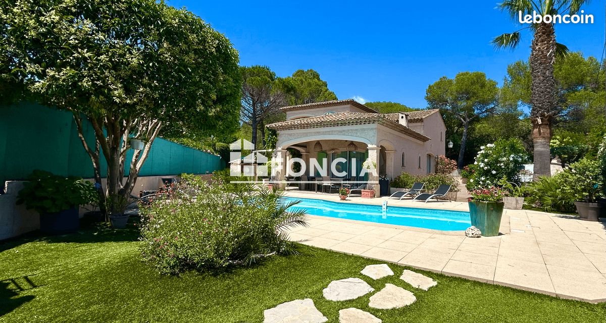 Maison à vendre, 156m², Fréjus