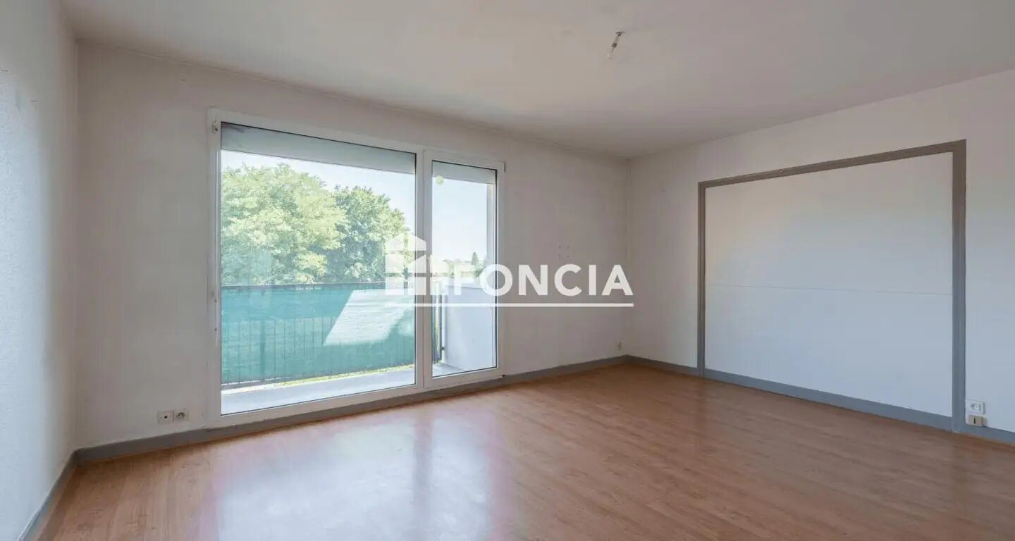 Appartement à vendre, 80m², Saint-Max