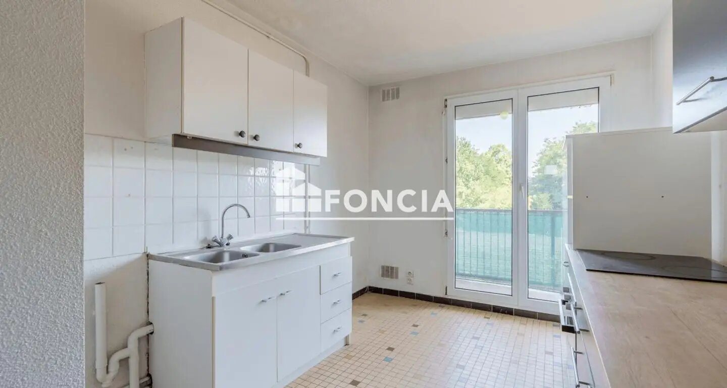 Appartement à vendre, 80m², Saint-Max