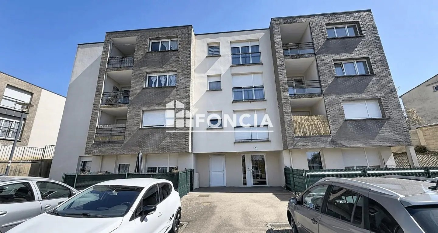 Appartement à vendre, 67m², Saint-Georges-des-Groseillers