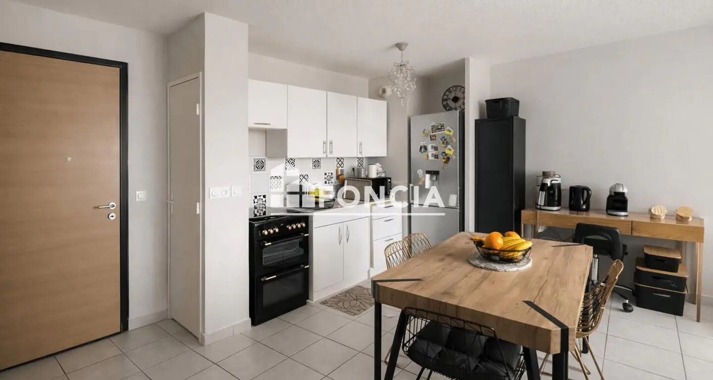 Appartement à vendre, 56m², Décines-Charpieu