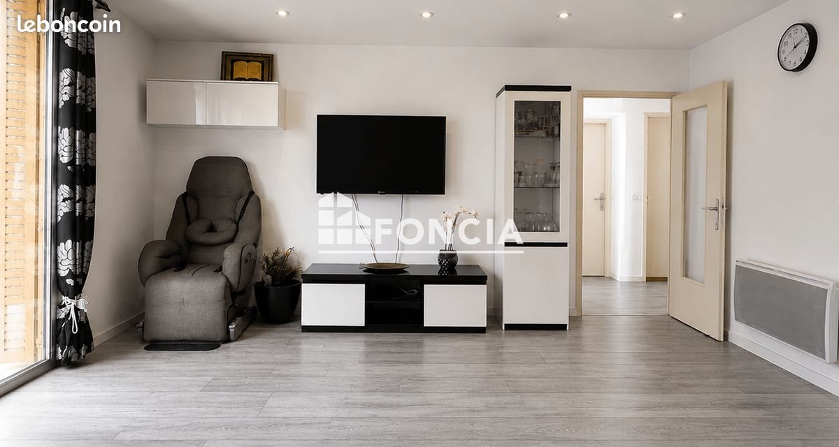 Appartement à vendre, 65m², Fréjus