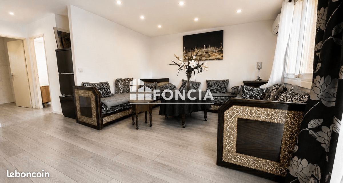 Appartement à vendre, 65m², Fréjus