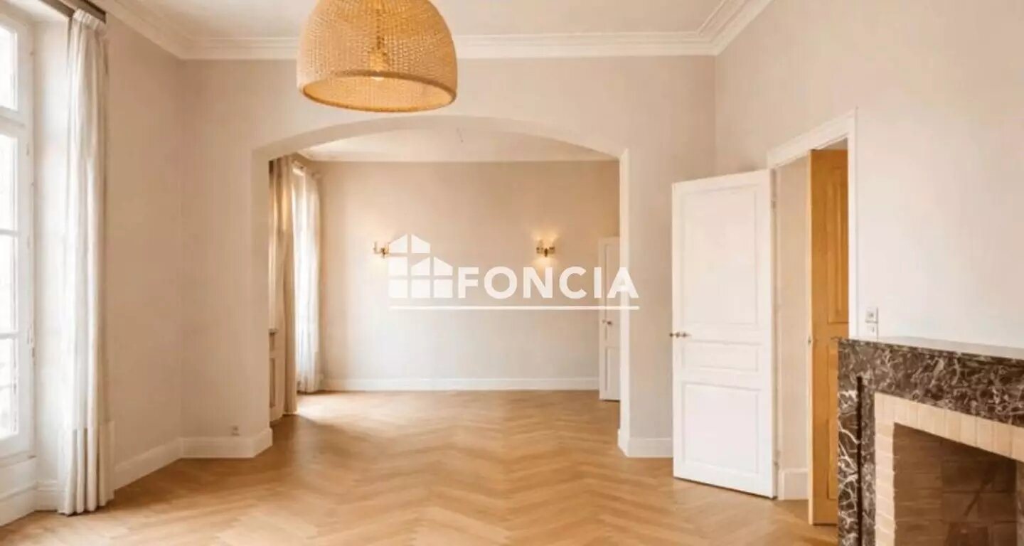 Appartement à vendre, 148m², Nîmes