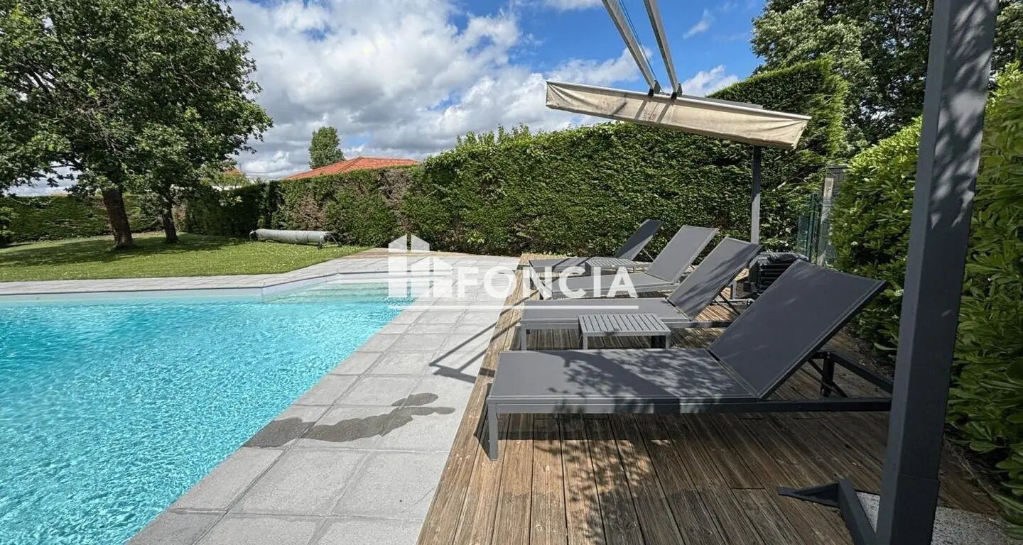 Maison à vendre, 210m², La Salvetat-Saint-Gilles