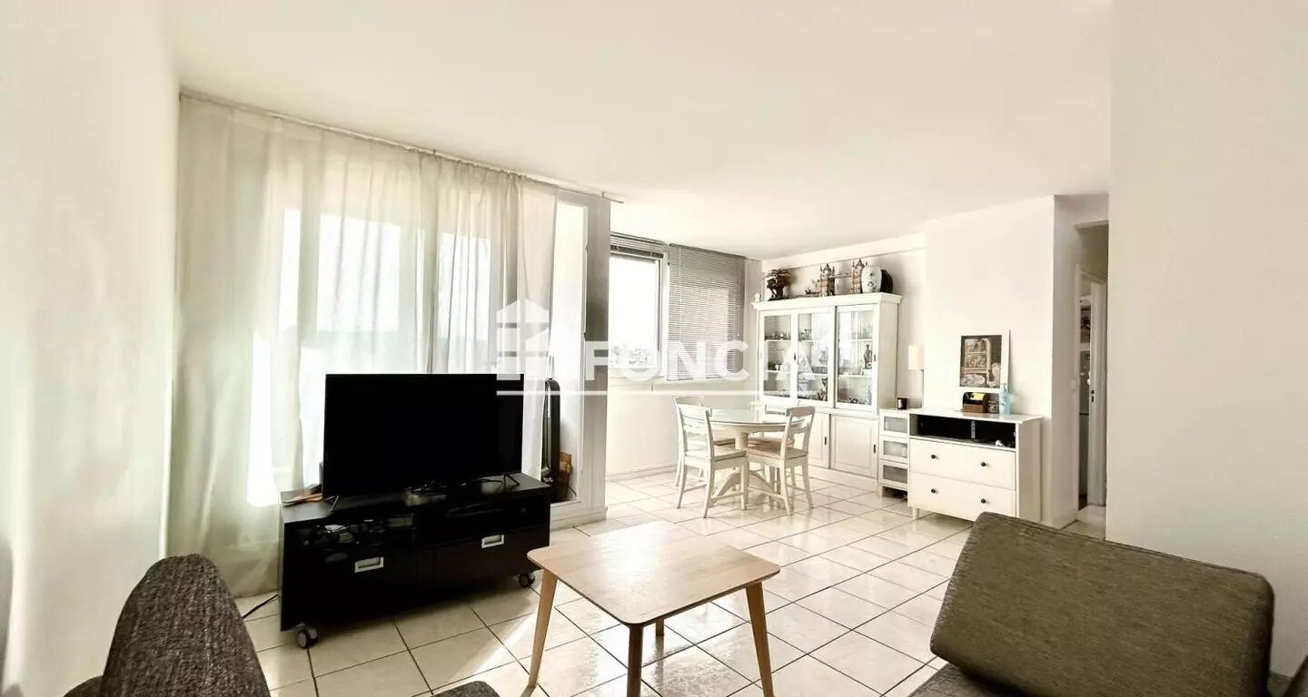 Appartement à vendre, 68m², Fresnes